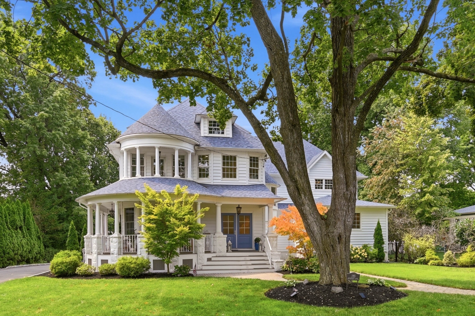Front exterior of 189 Highfield Lane, Nutley, NJ