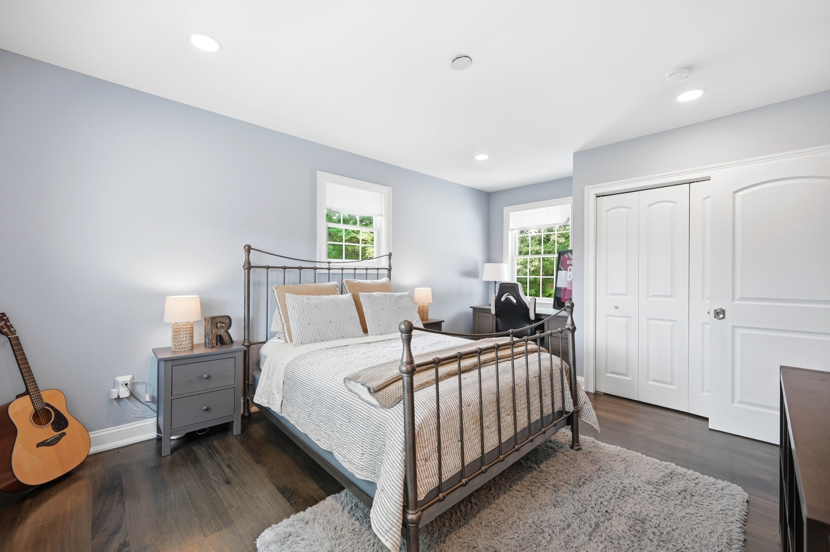 Second full bathroom at 189 Highfield Lane, Nutley