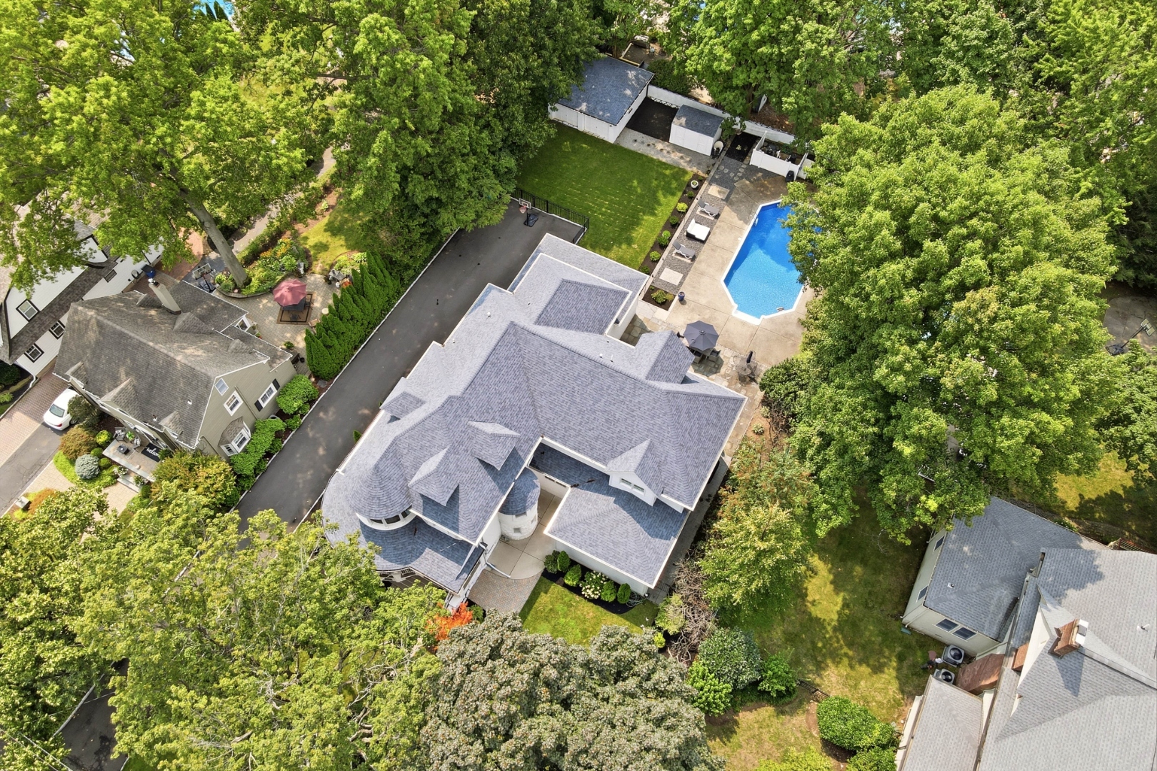 Aerial view of 189 Highfield Lane and its grounds, Nutley